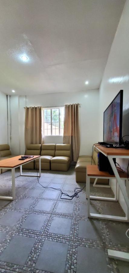 Country Home In Silang Tagaytay Exterior foto