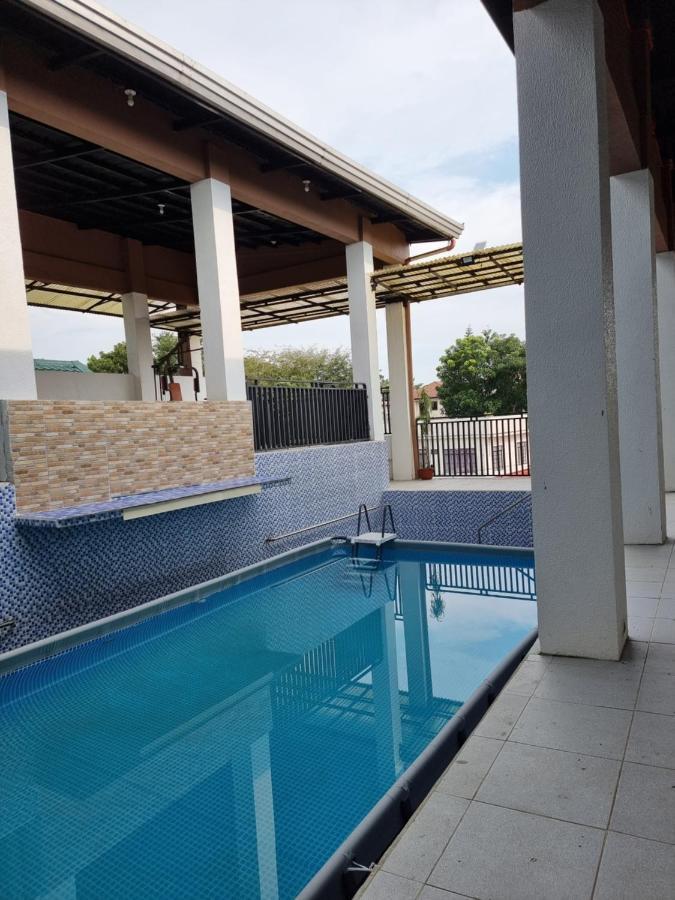 Country Home In Silang Tagaytay Exterior foto